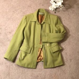 Bright green heavy coat with zipper vintage